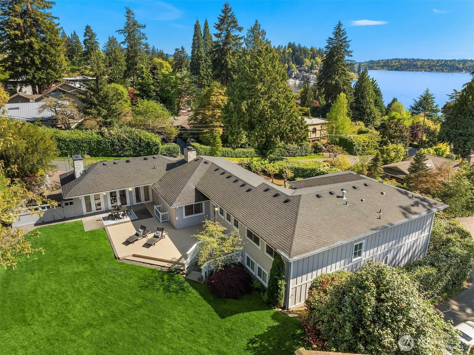 29  94th Avenue NE  Bellevue WA 98004 photo
