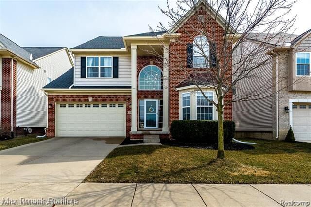 Property Photo:  27404 Sloan Street  MI 48374 