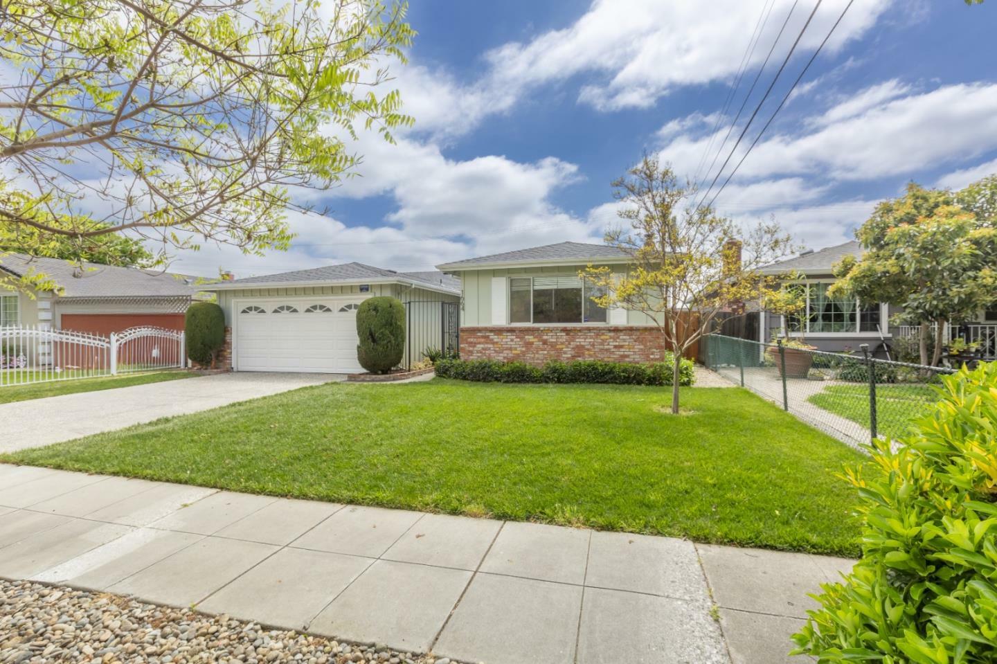 Property Photo: 1664 Berrywood Drive CA 95133