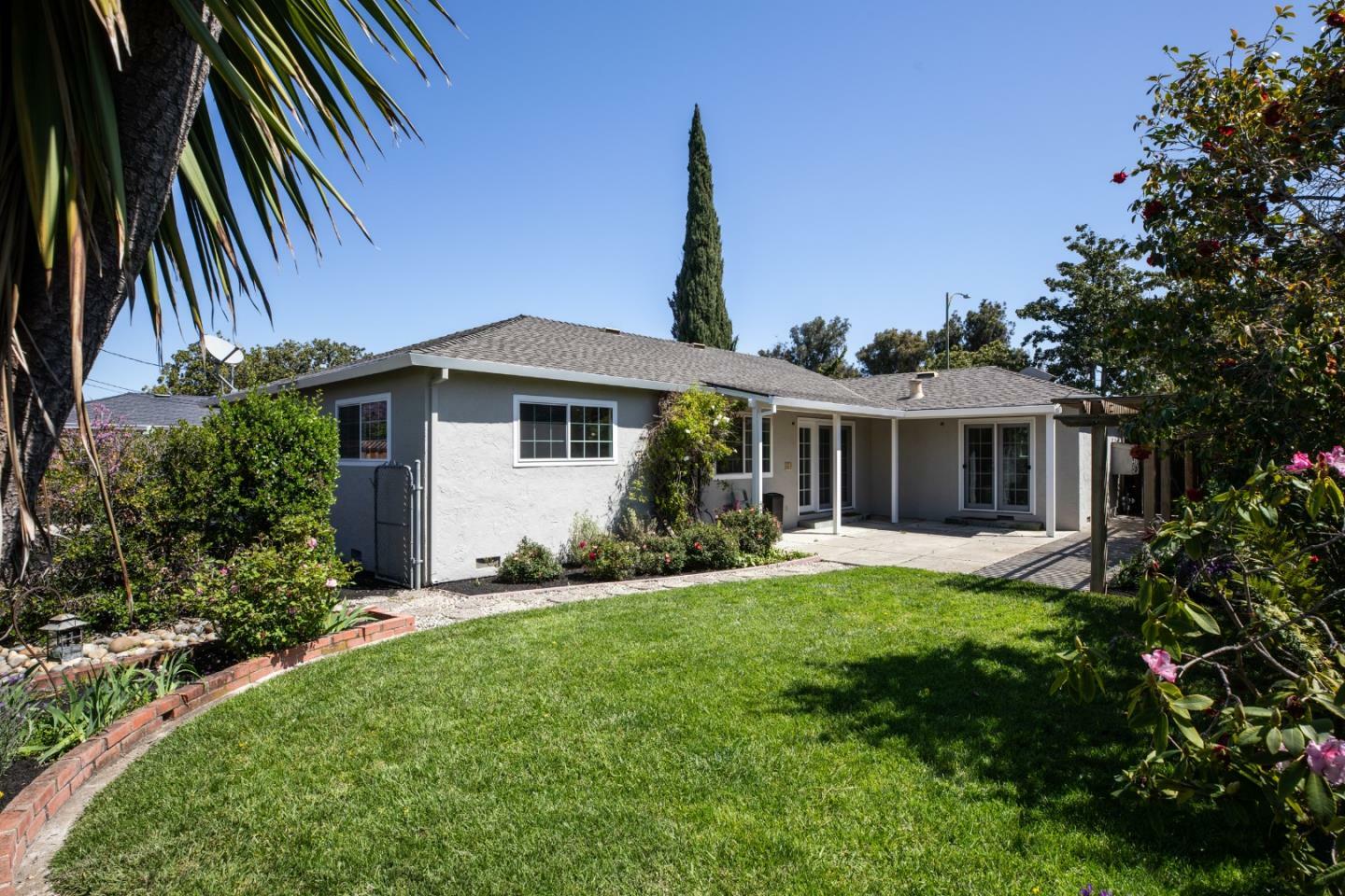 Property Photo: 3376 Lubich Drive CA 94040