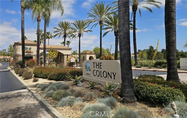 Property Photo: 23863 Via Pamilla CA 92562