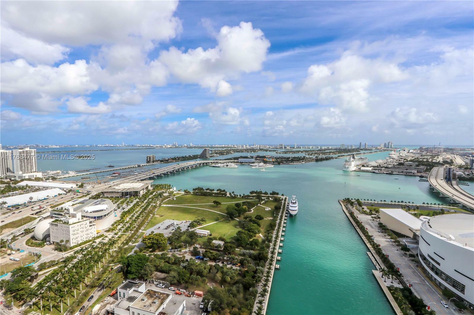 888 Biscayne Blvd 3712  Miami FL 33132 photo