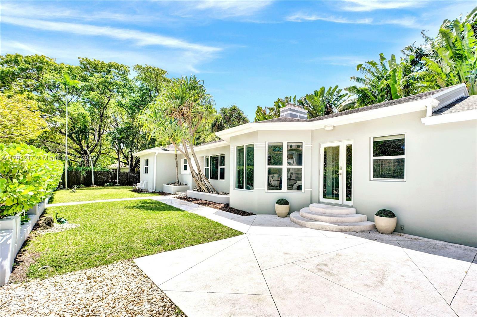 Property Photo: 5700 NE 5th Ave FL 33137