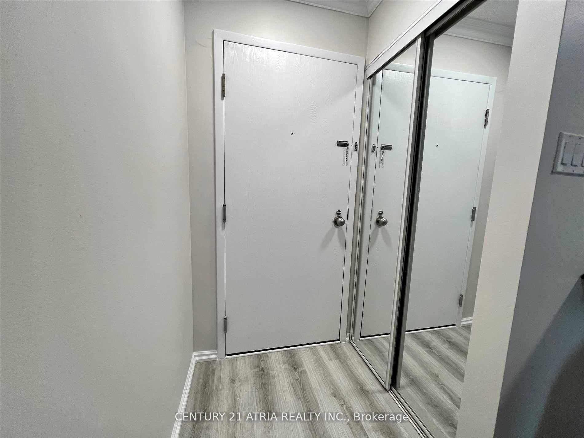 Property Photo: 44 Gerrard Street W 808 ON M5G 2K2