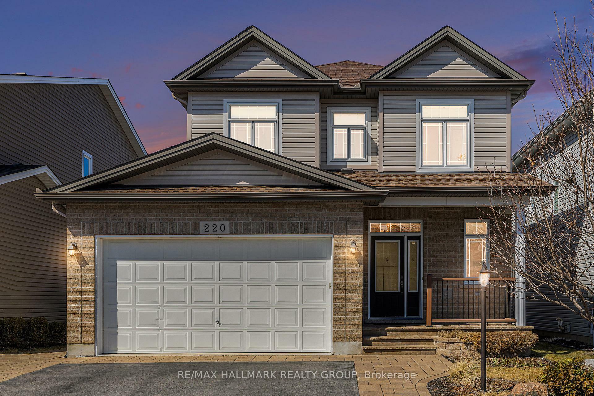 Property Photo: 220 Celtic Ridge Crescent ON K2W 0C1