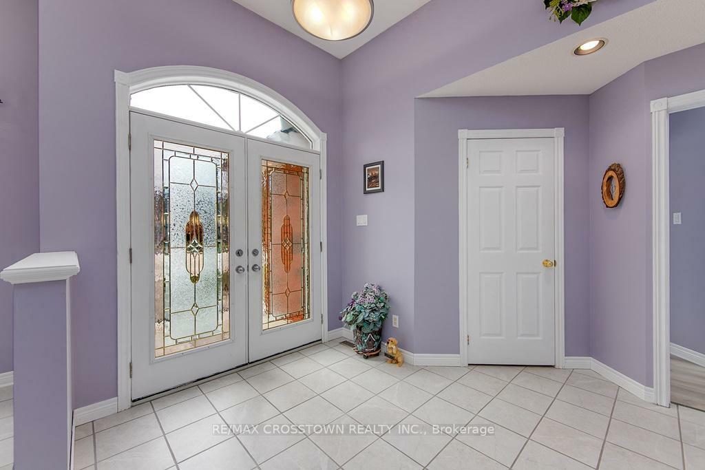 Property Photo: 10 Birchmount Circle ON L9Z 1H8