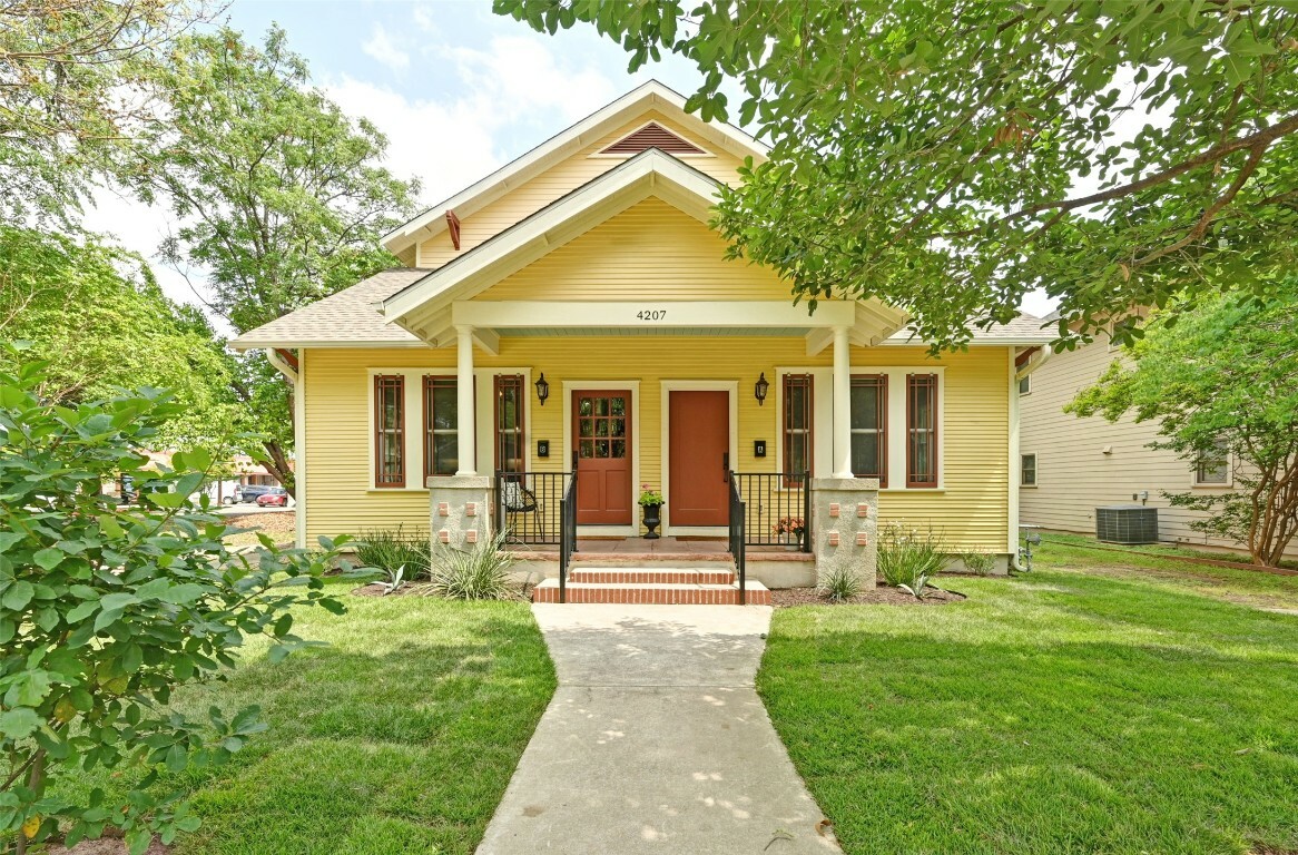 Property Photo: 4207 Ave H Avenue TX 78751