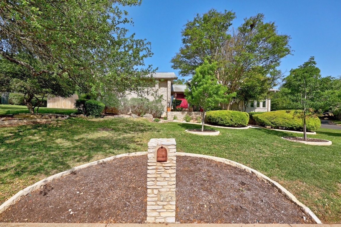Property Photo: 9610 Vista View Drive TX 78750