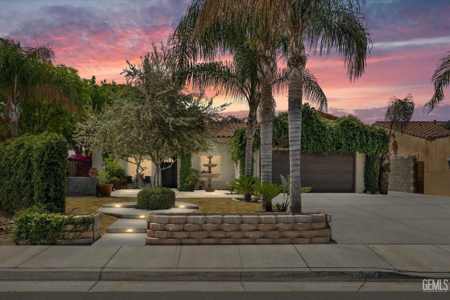 Property Photo:  2503 Trentino Avenue  CA 93313 