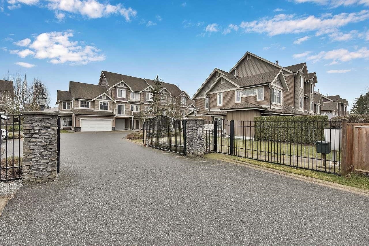 Property Photo: 32792 Lightbody Court 2 BC V4S 0B4