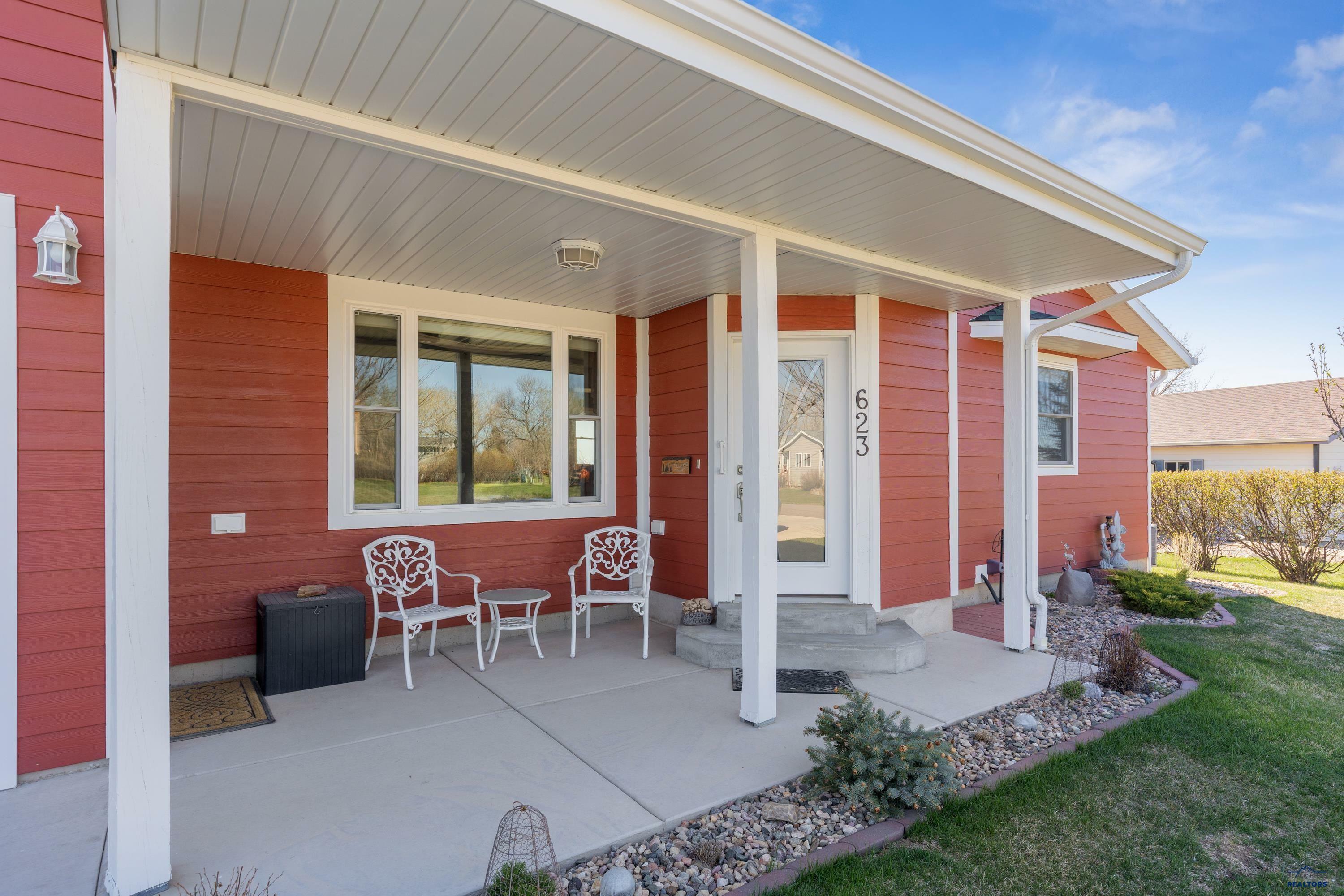 Property Photo: 623 Elm Ct SD 57719