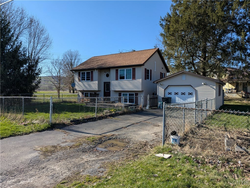 1723 Sessions Hill Road  Homer NY 13077 photo