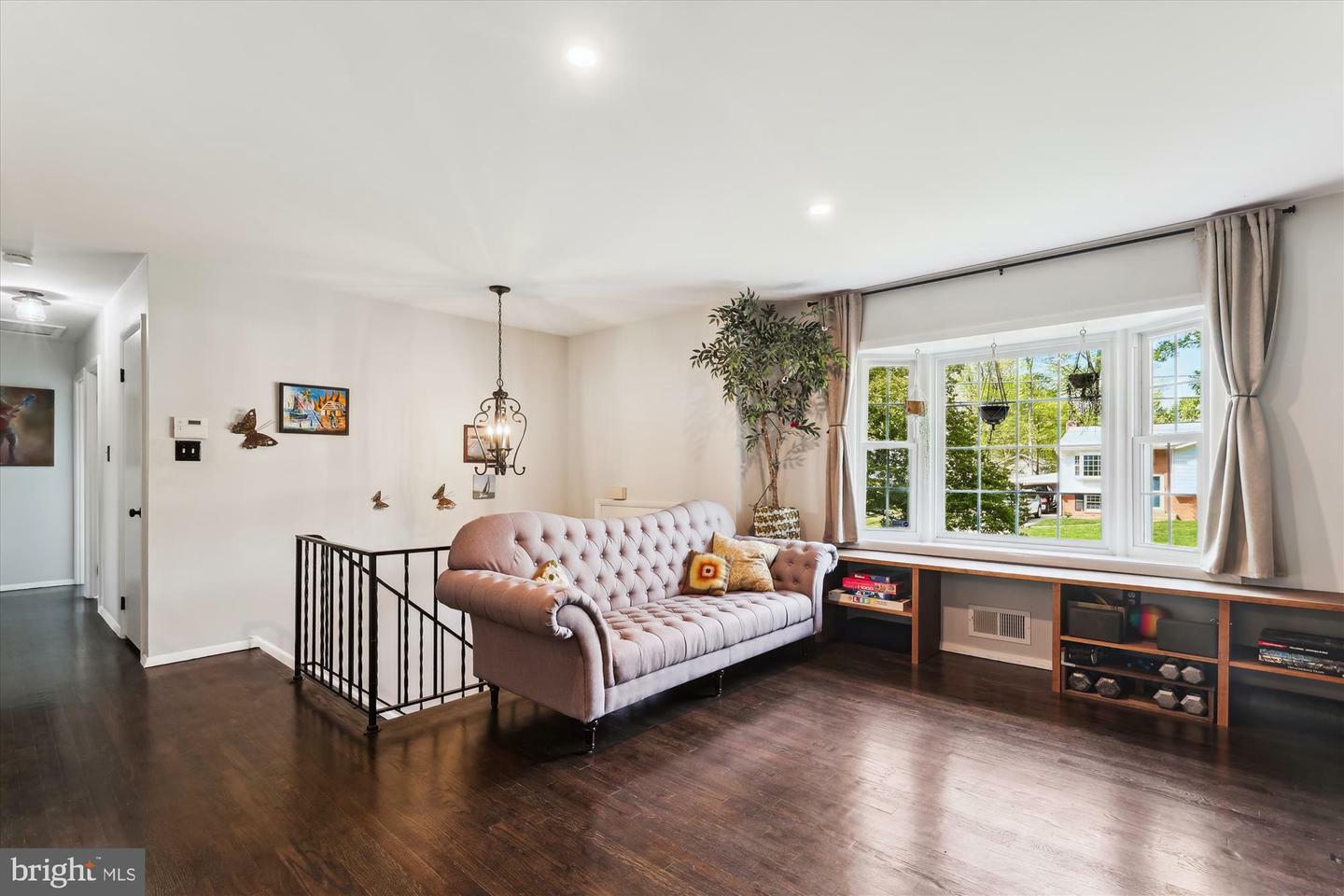 Property Photo: 8205 Glyn Street VA 22309
