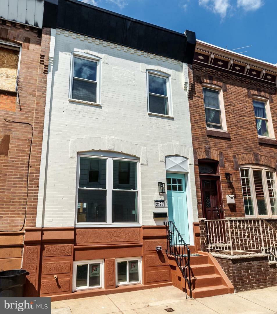 Property Photo: 2426 S Alder Street PA 19148