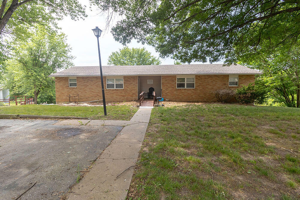Property Photo: 504 W Michael Ct MO 65202
