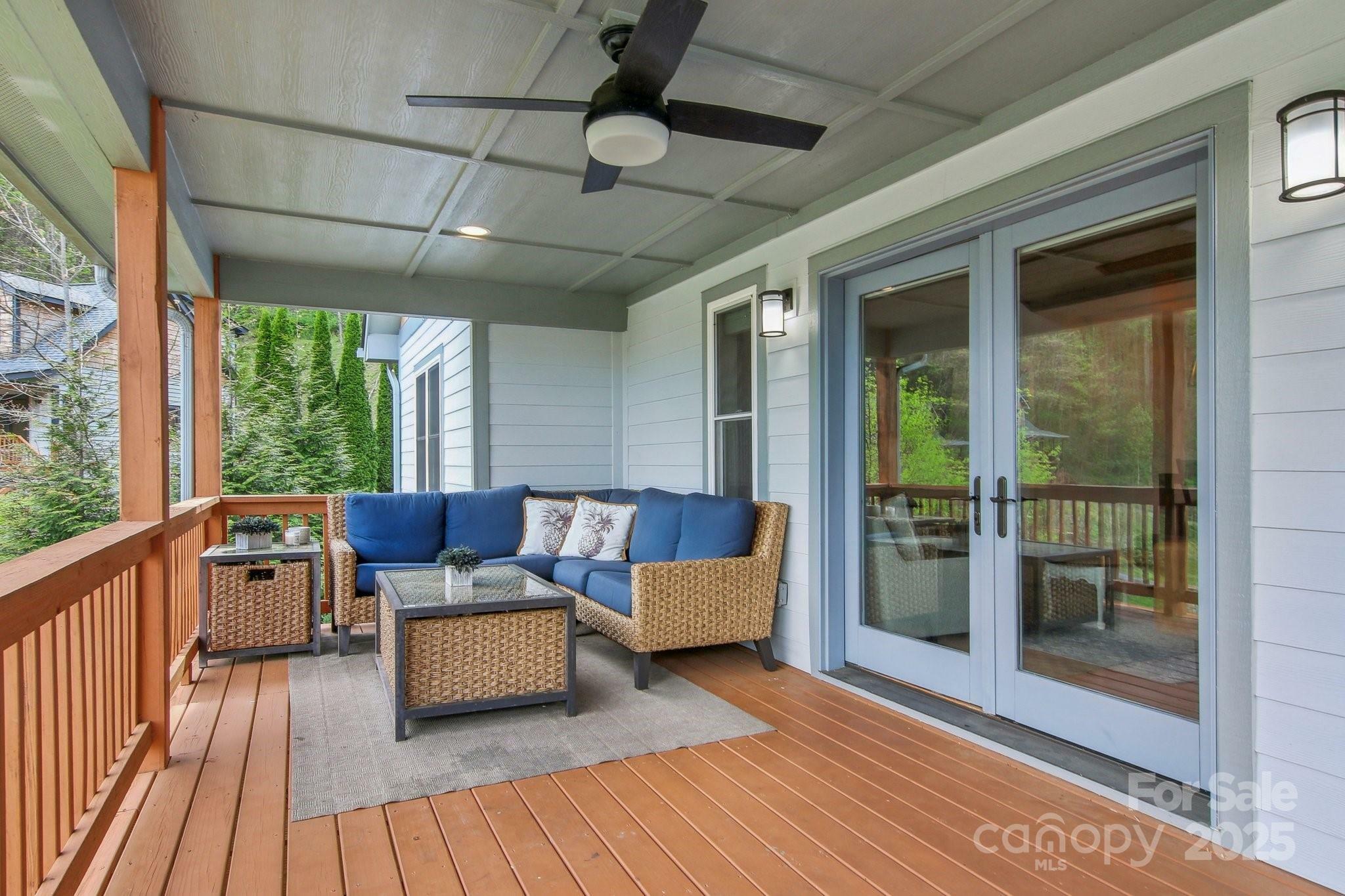 Property Photo: 70 Parliament Place NC 28785