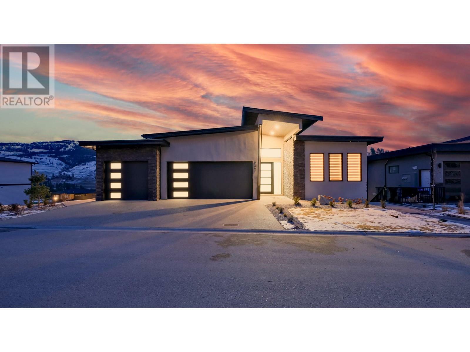 Property Photo: 937 Royal Troon Lane BC V1P 0A3