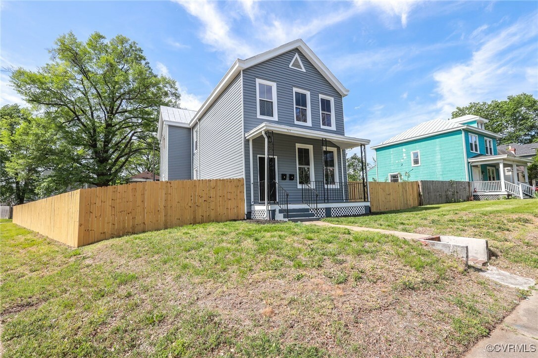 Property Photo: 727 E Gladstone Avenue VA 23222