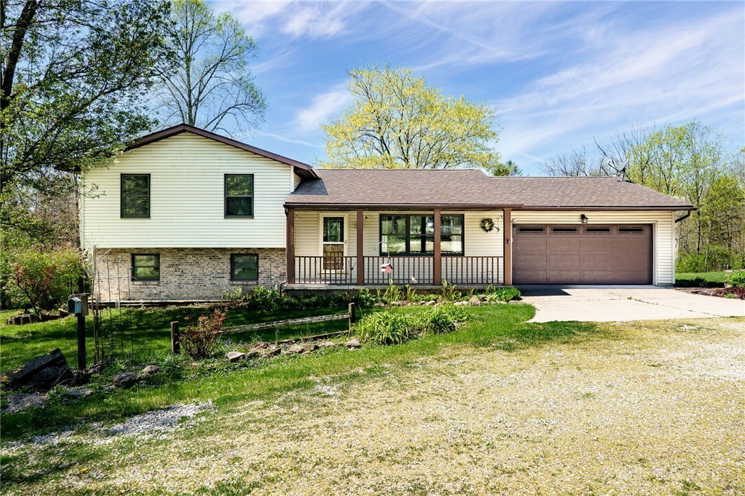 Property Photo: 6139 N State Route 48 OH 45036