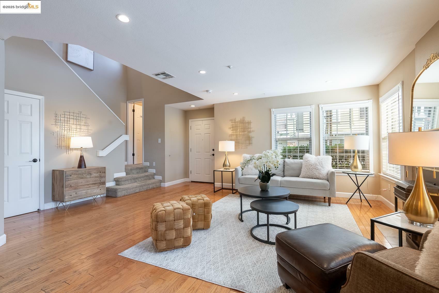 Property Photo:  1105 Radiant Ln  CA 94583 