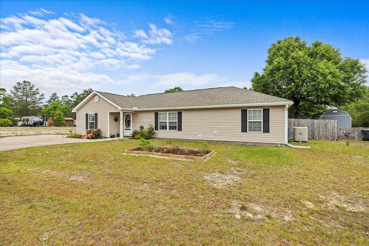 Property Photo: 1192 Oakwood Lakes Boulevard FL 32433