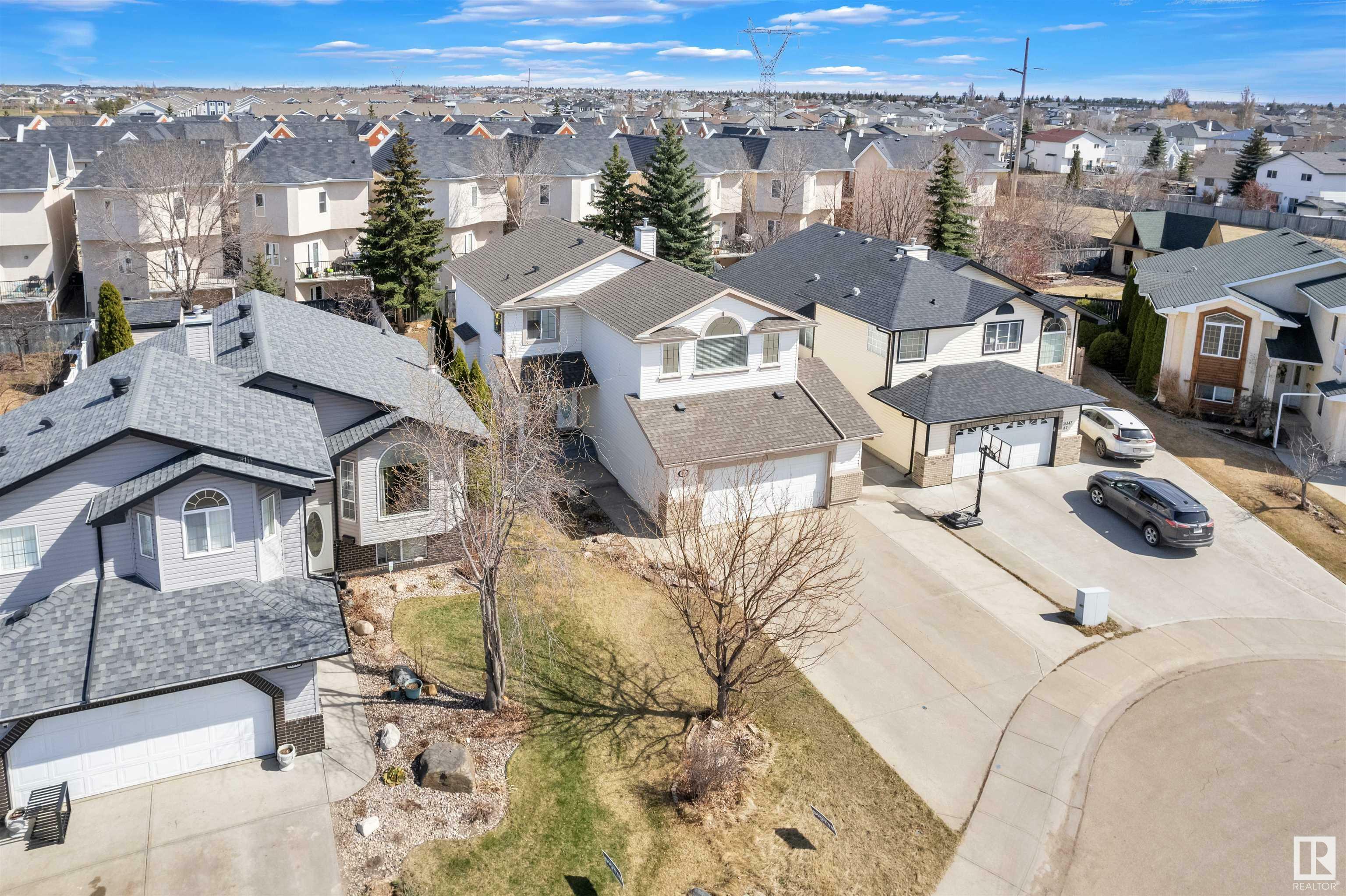 Property Photo: 16347 87 Street NW AB T5Z 3S2