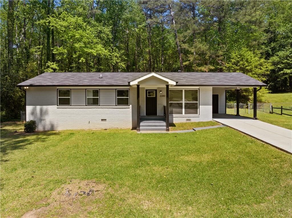 Property Photo: 2340 Cresta Drive GA 30032