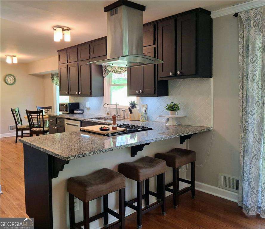 Property Photo: 1898 Mornington Lane GA 30078