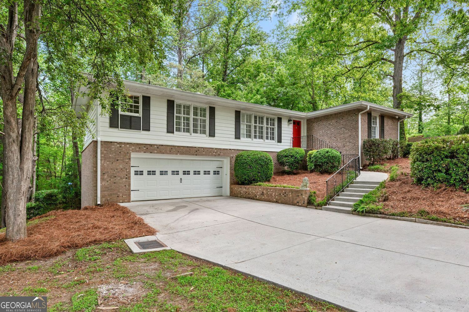 Property Photo: 2488 Fontainebleau Drive GA 30360