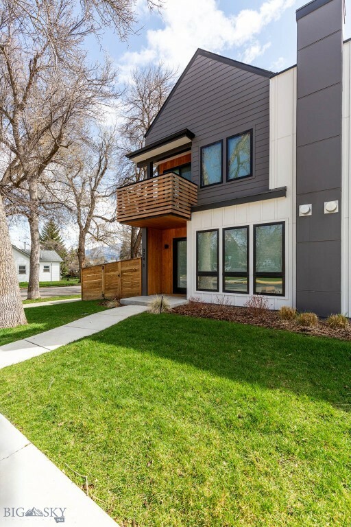 Property Photo: 324 N 3rd Avenue 1 MT 59715