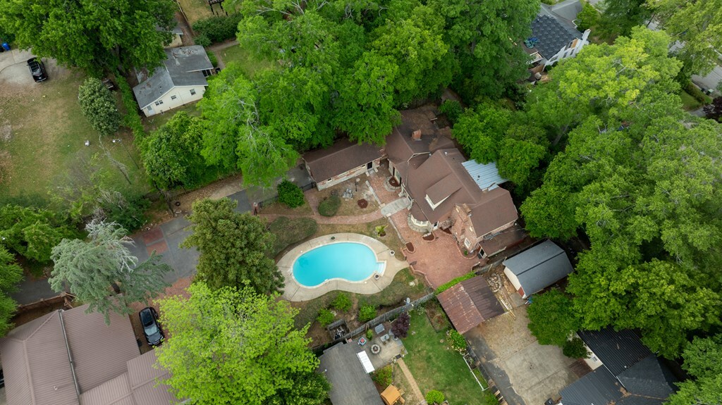 Property Photo: 1701 12th Street GA 31906