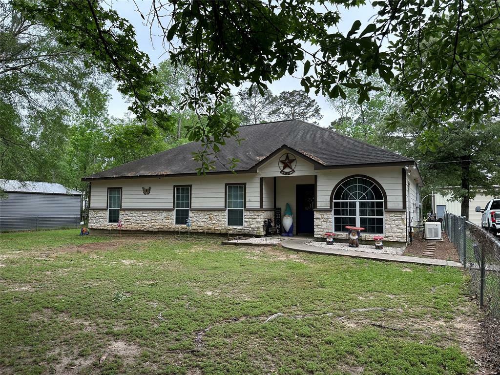 Property Photo: 15170 Songwood Trail TX 77302
