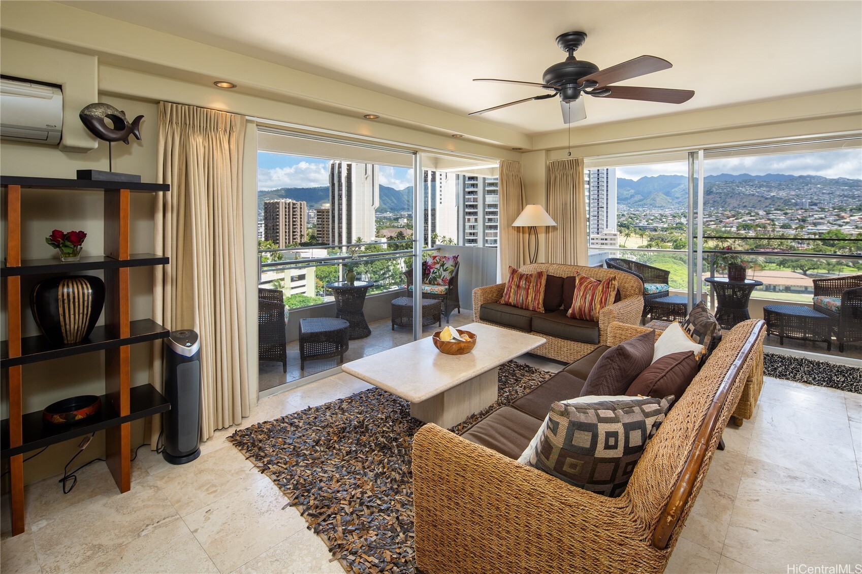 240 Makee Road 12C  Honolulu HI 96815 photo