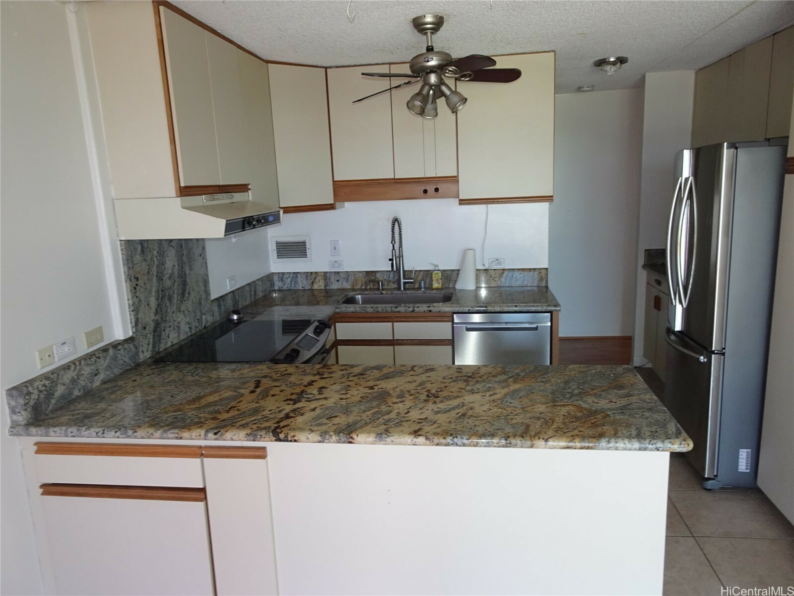 Property Photo: 4300 Waialae Avenue B1204 HI 96816