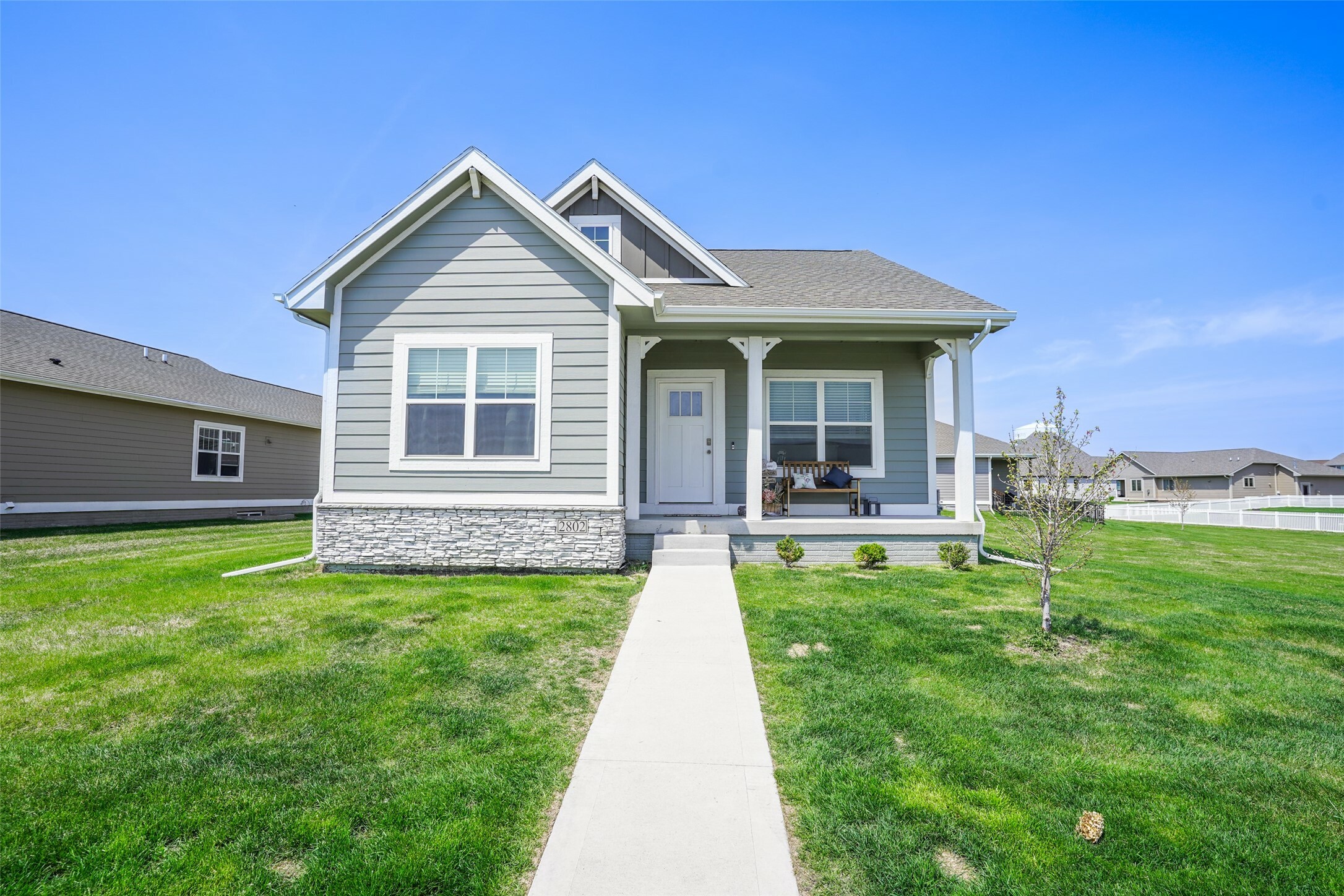 Property Photo: 2802 SW Prairie Trail Parkway IA 50023