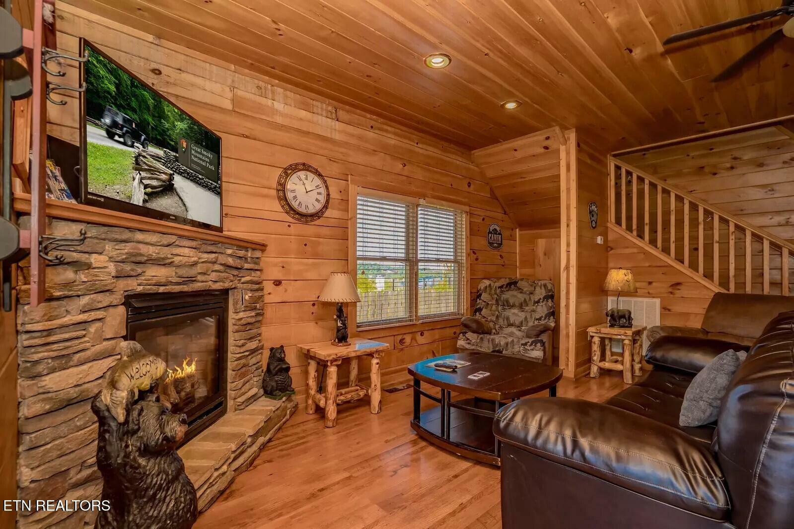 Property Photo: 270 Moose Ridge Way TN 37863