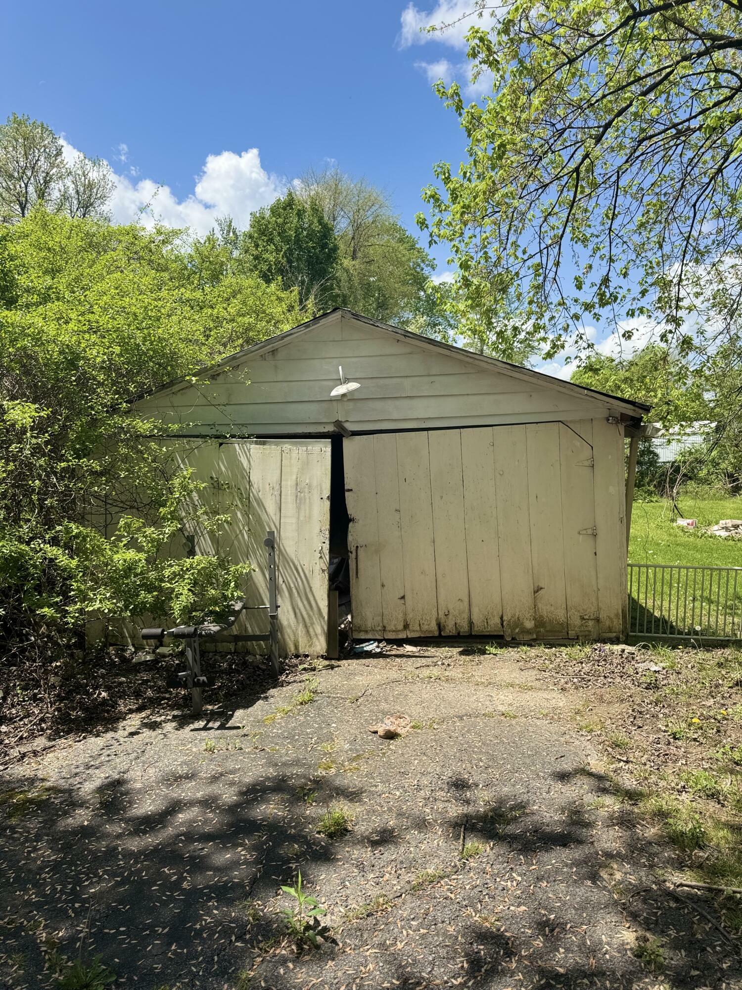 Property Photo: 993 Lakeway Drive KY 42642