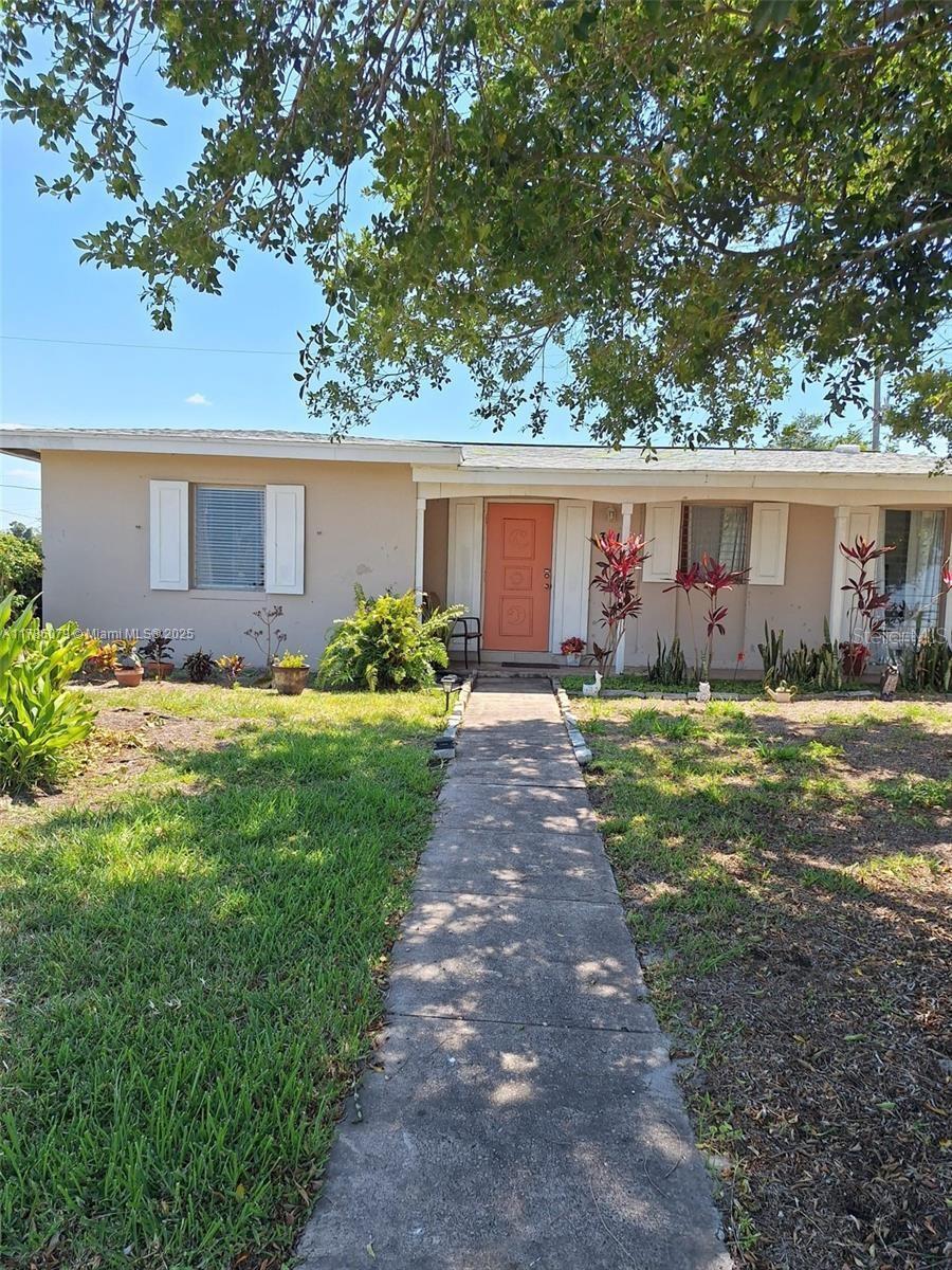 Property Photo:  361 Fairhaven Street  FL 33952 