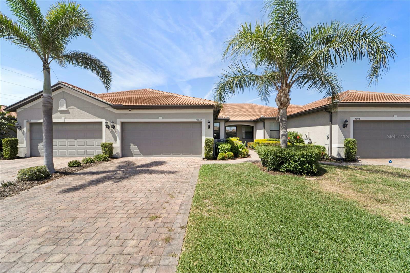 Property Photo: 13908 Alafaya Street FL 34293