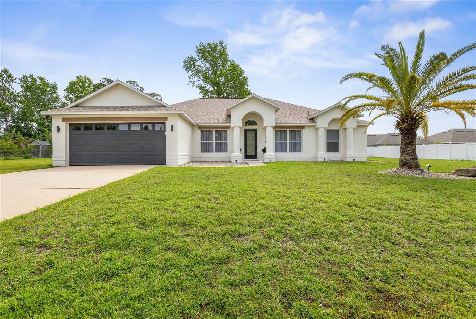 Property Photo: 29 Wood Cedar Drive FL 32164