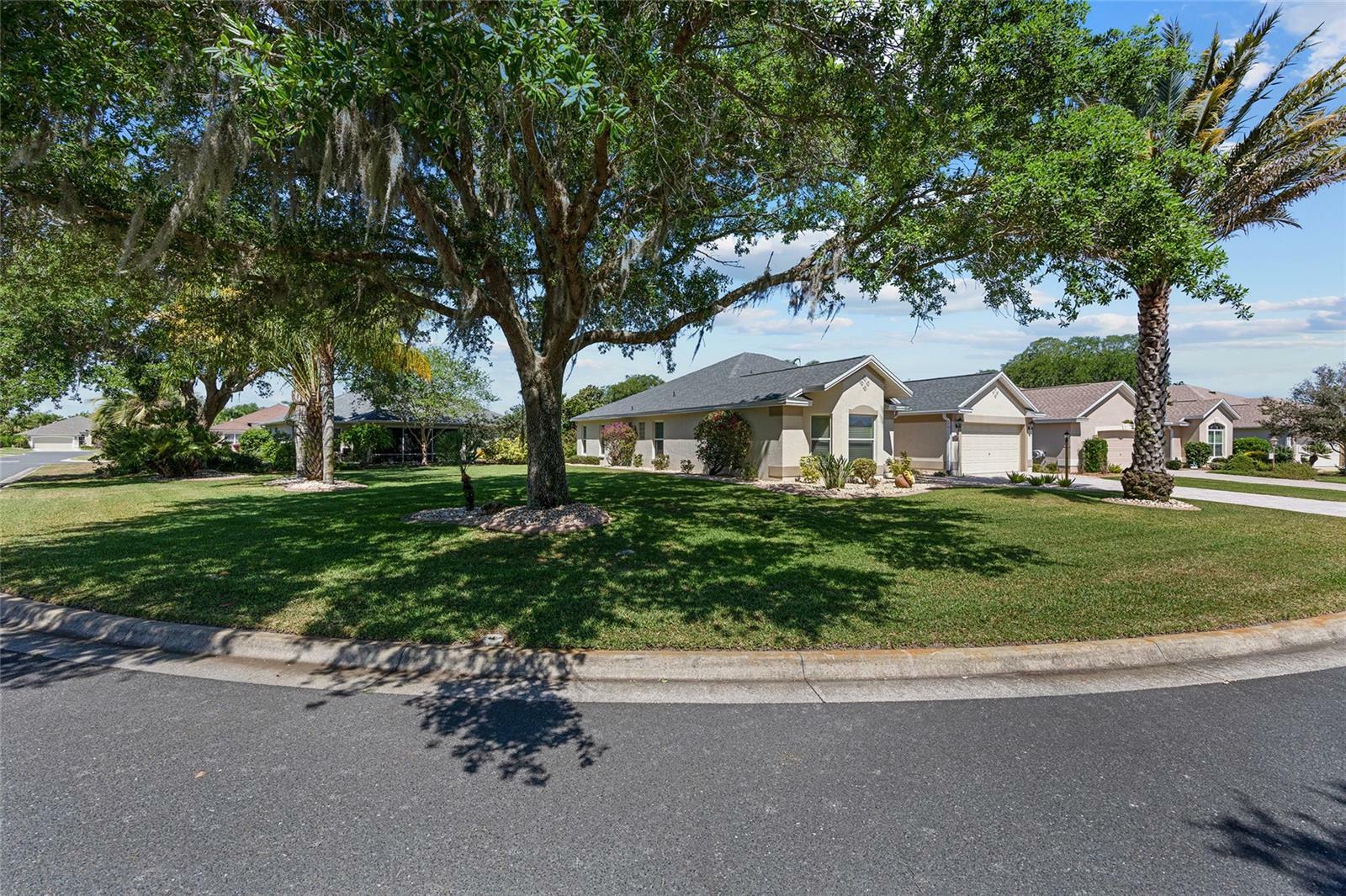 Property Photo: 1329 Gaston Loop FL 32162