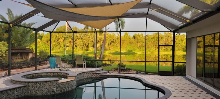 Property Photo: 356 Blackbird Court FL 34212