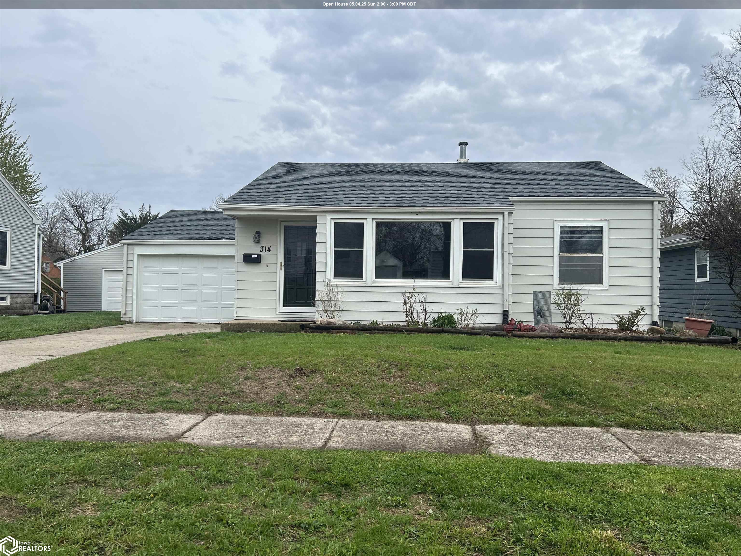 Property Photo: 314 N 16th Street IA 50158