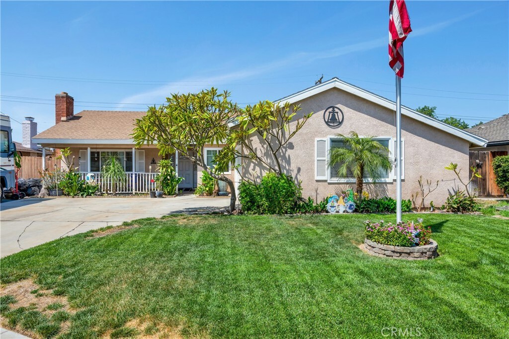 Property Photo: 6293 Arch Way CA 92506