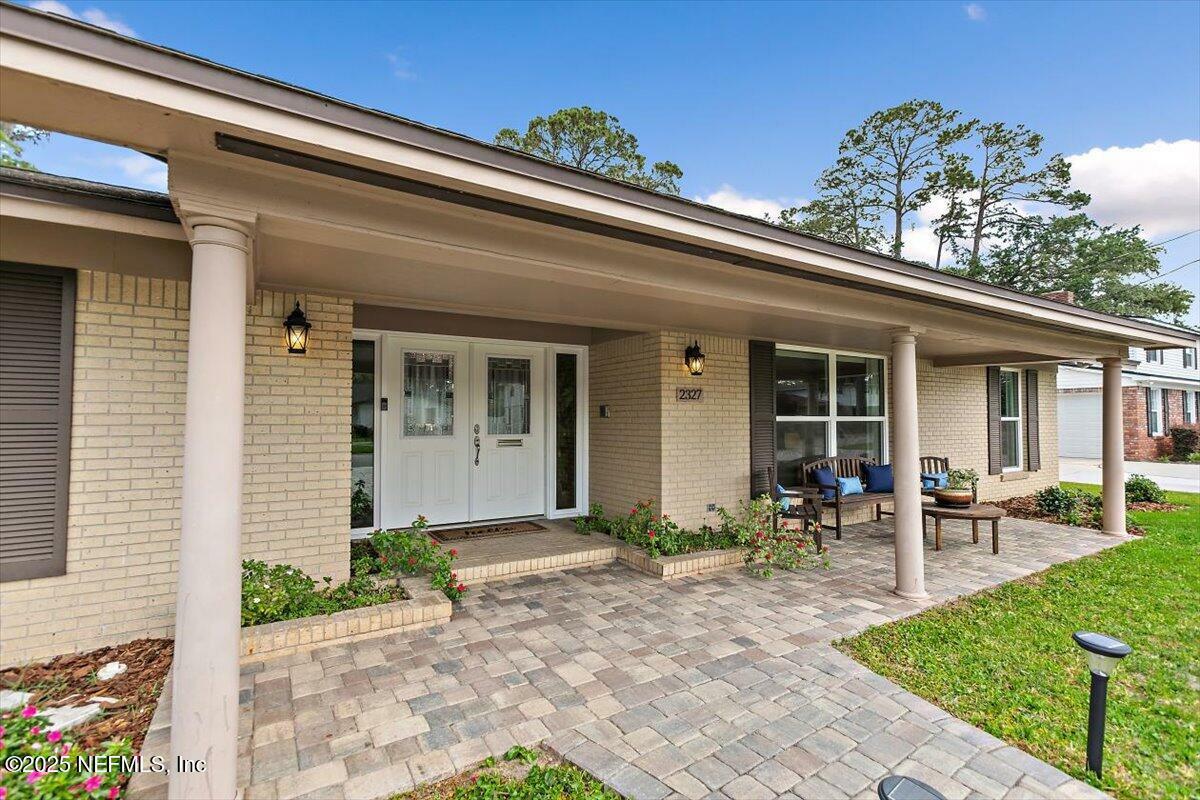 Property Photo: 2327 Cheryl Drive FL 32217