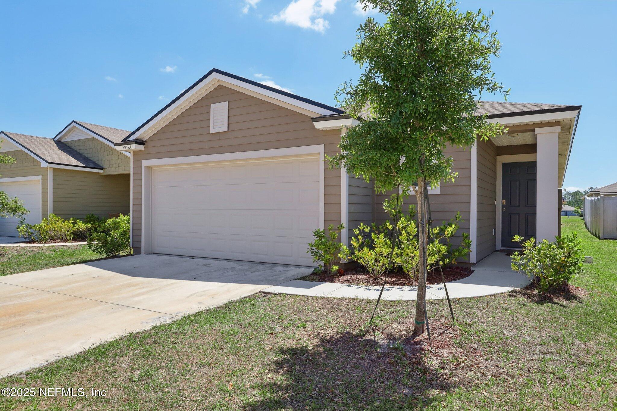 Property Photo: 15724 Equine Gait Drive FL 32234