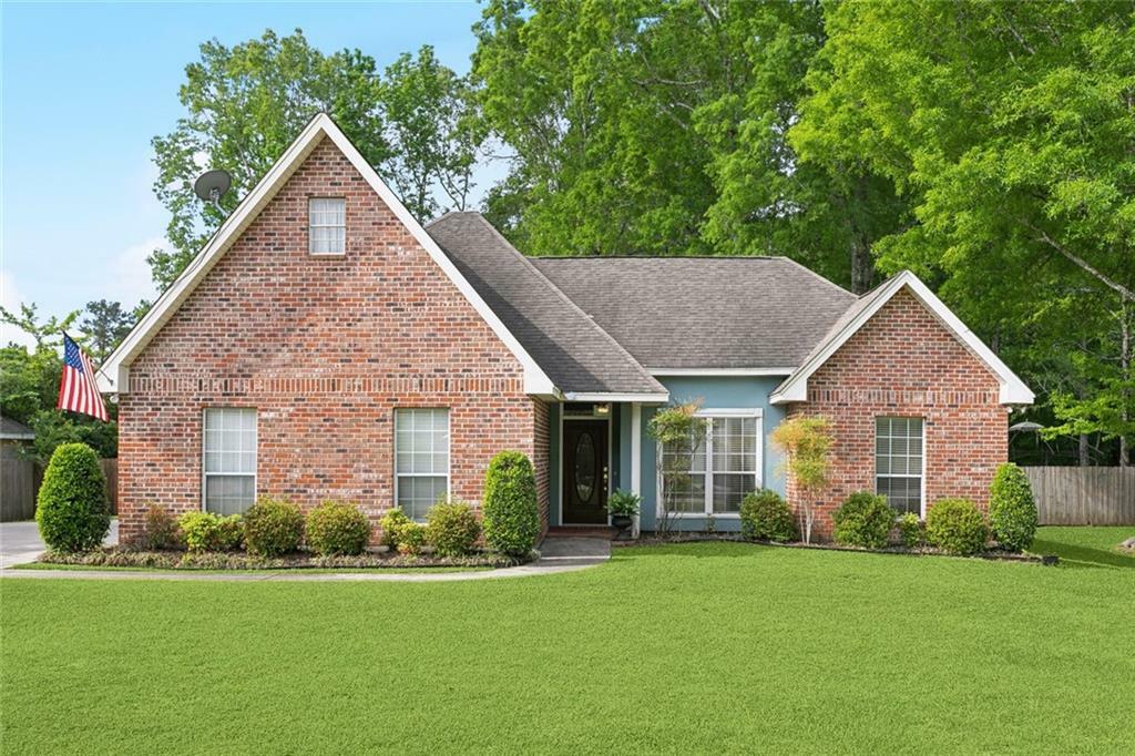 Property Photo:  918 Labarre Street  LA 70448 