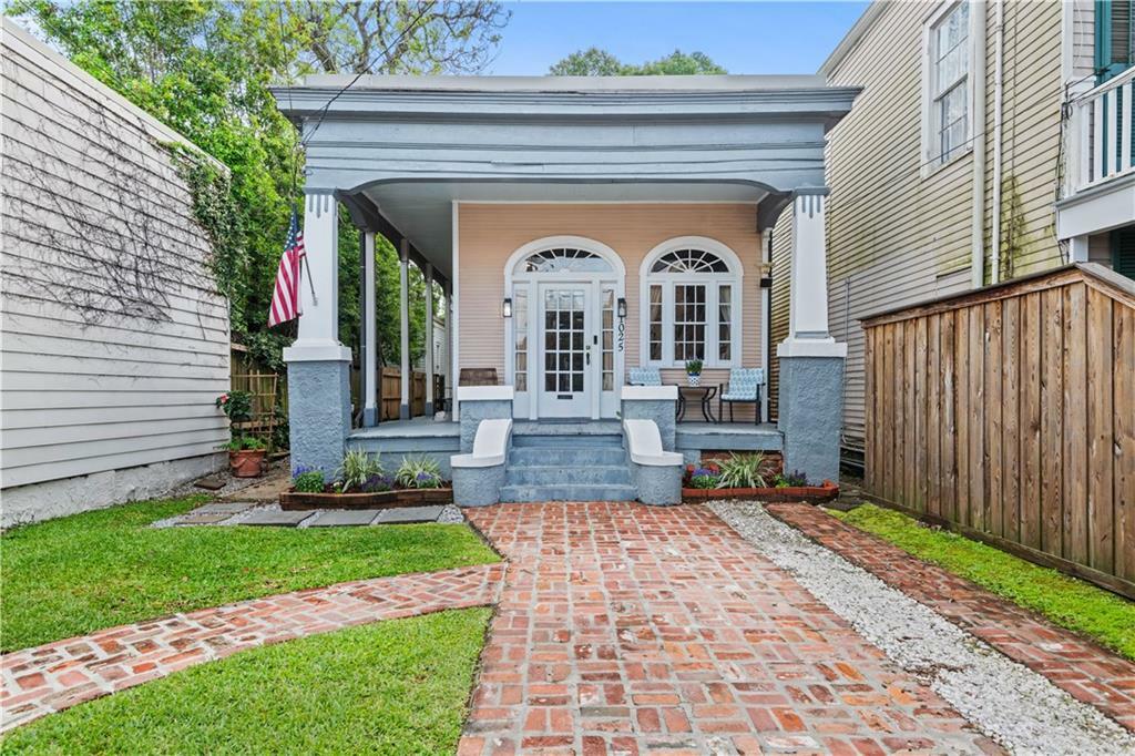 Property Photo: 1025 General Pershing Street LA 70115