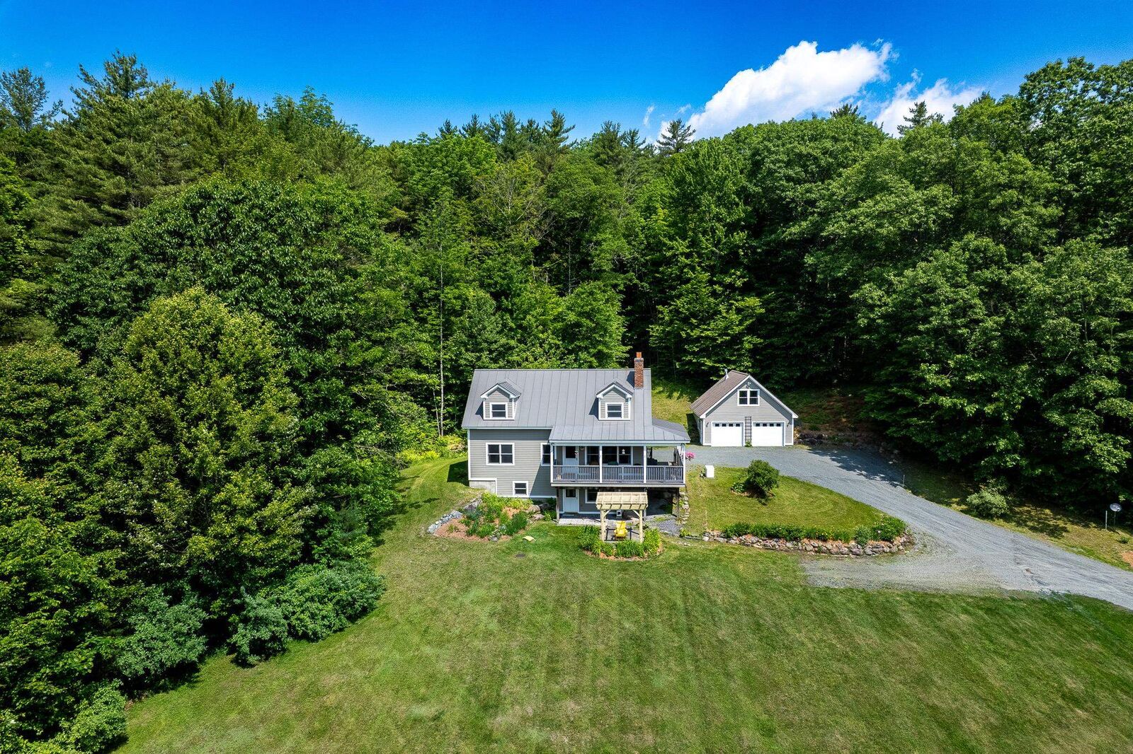 Property Photo: 553 Bragg Hill Road VT 05045
