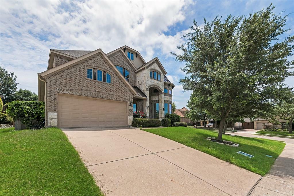 Property Photo: 20 Center Court TX 75032